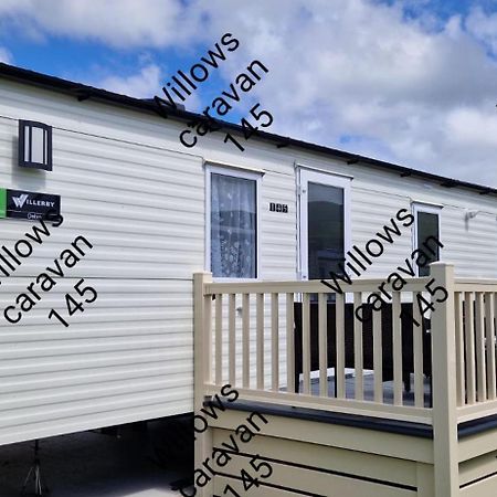 Willows Caravan 145 Llanddwywe Luaran gambar